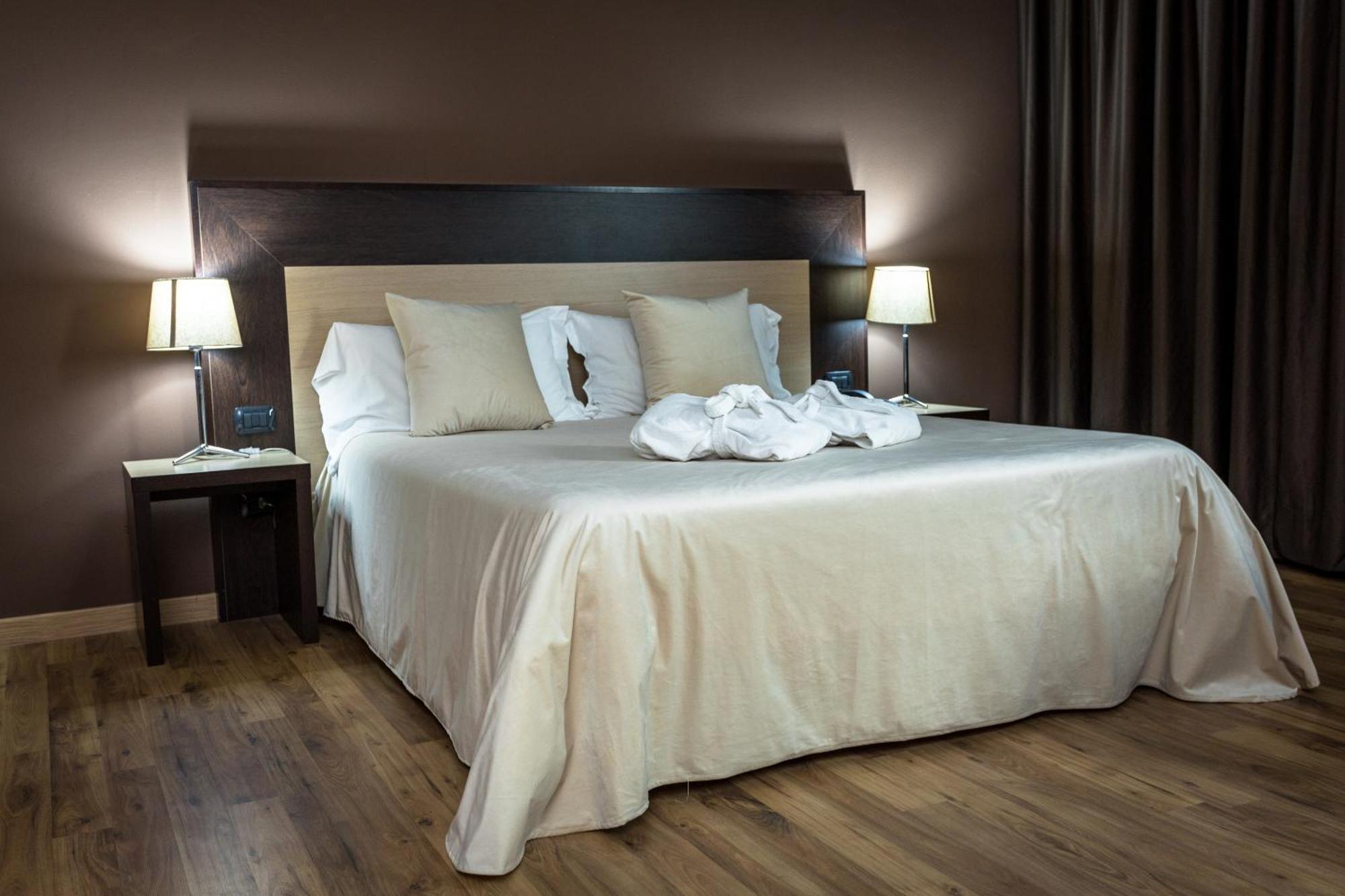 Hotel Don Camillo Brescello Ngoại thất bức ảnh