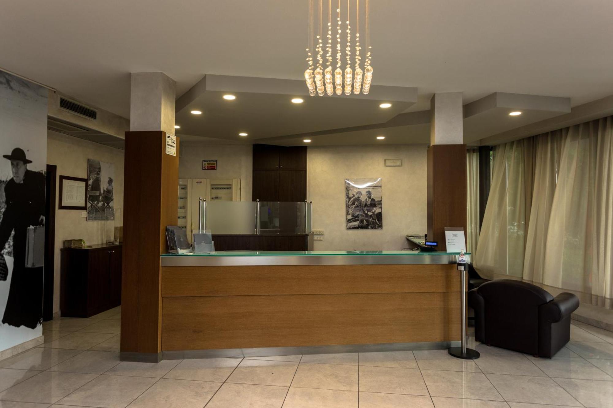 Hotel Don Camillo Brescello Ngoại thất bức ảnh