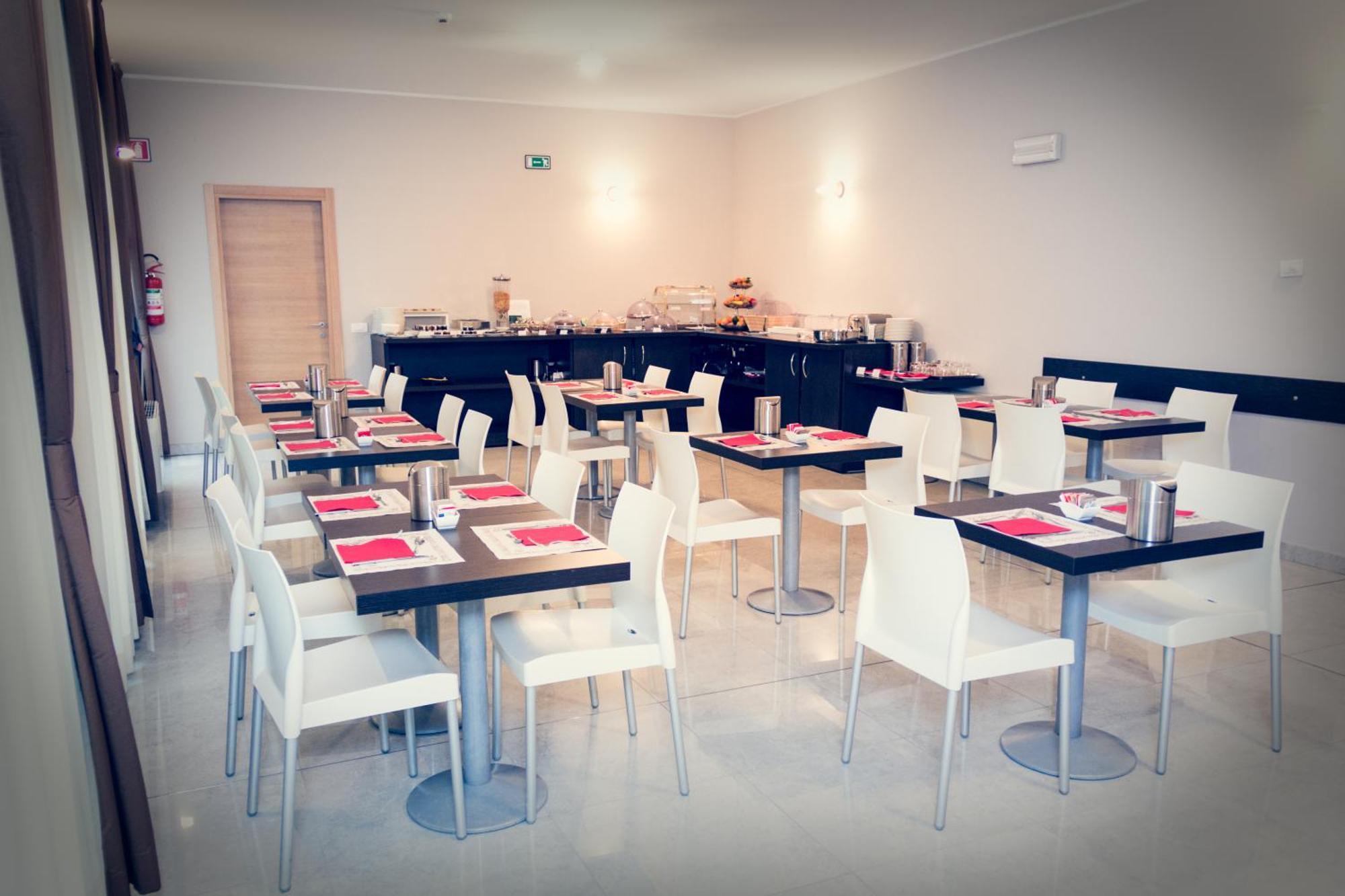 Hotel Don Camillo Brescello Ngoại thất bức ảnh