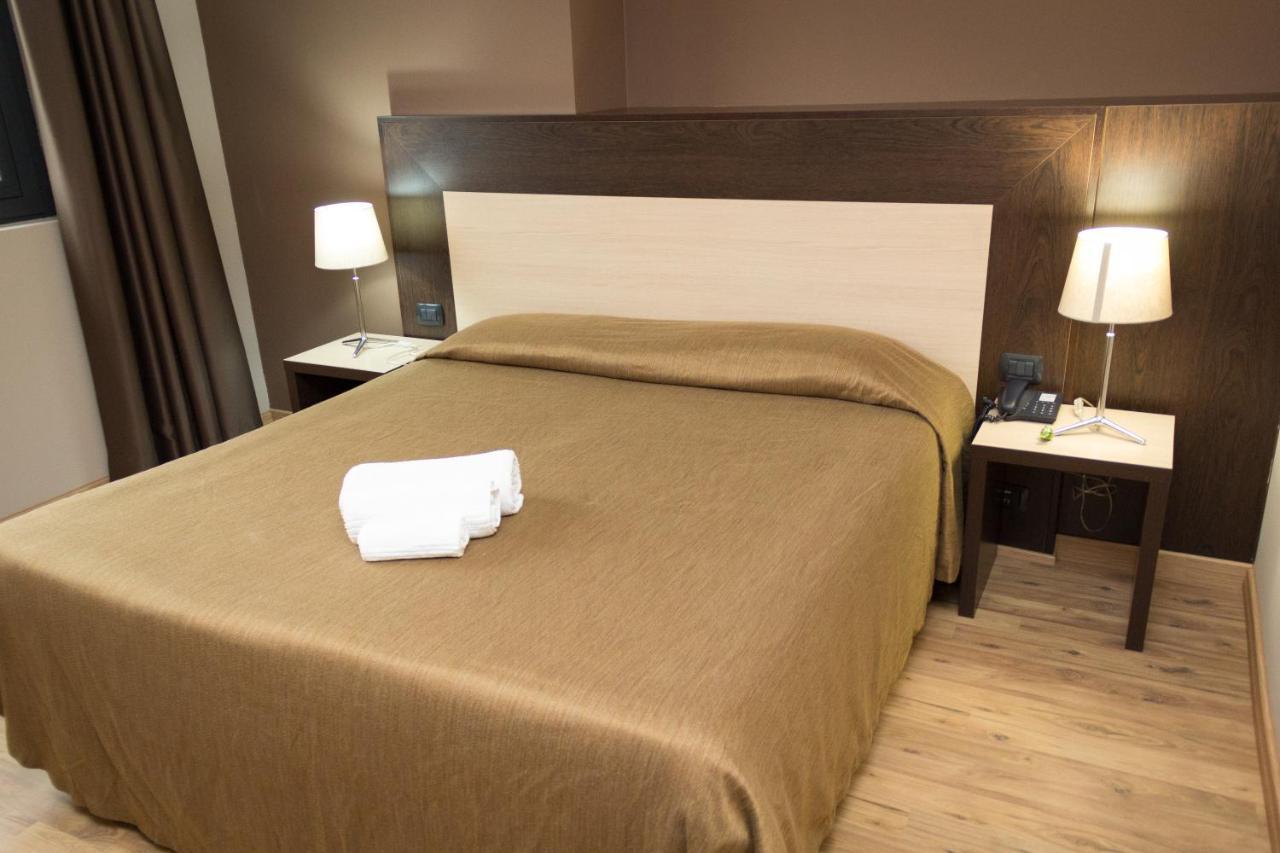 Hotel Don Camillo Brescello Ngoại thất bức ảnh