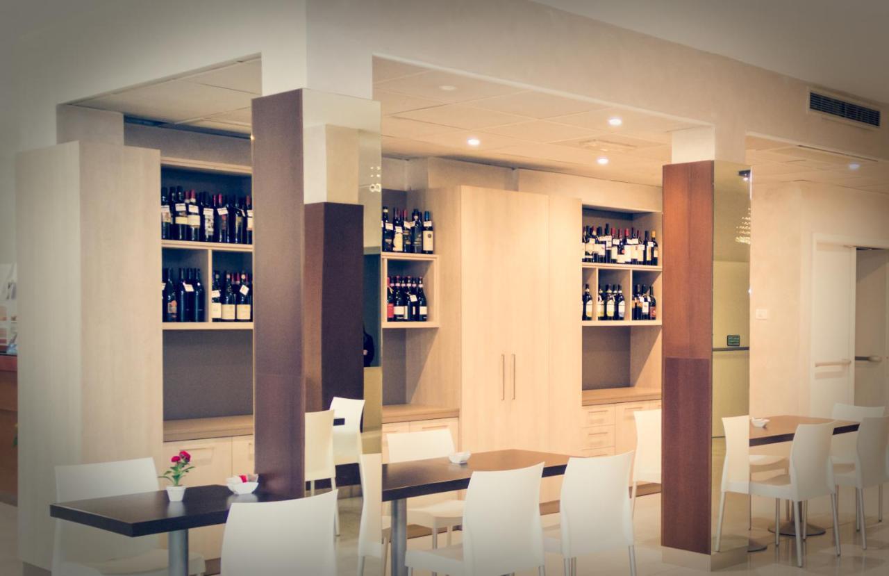Hotel Don Camillo Brescello Ngoại thất bức ảnh